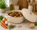 EMALIOWANY GARNEK ŻELIWNY 24cm 4,2L KREMOWY 7765