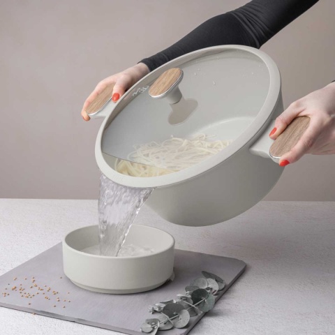 GARNEK TYTANOWY Z POKRYWĄ 28cm BERLINGER HAUS BH-8321 SAHARA NORDIC